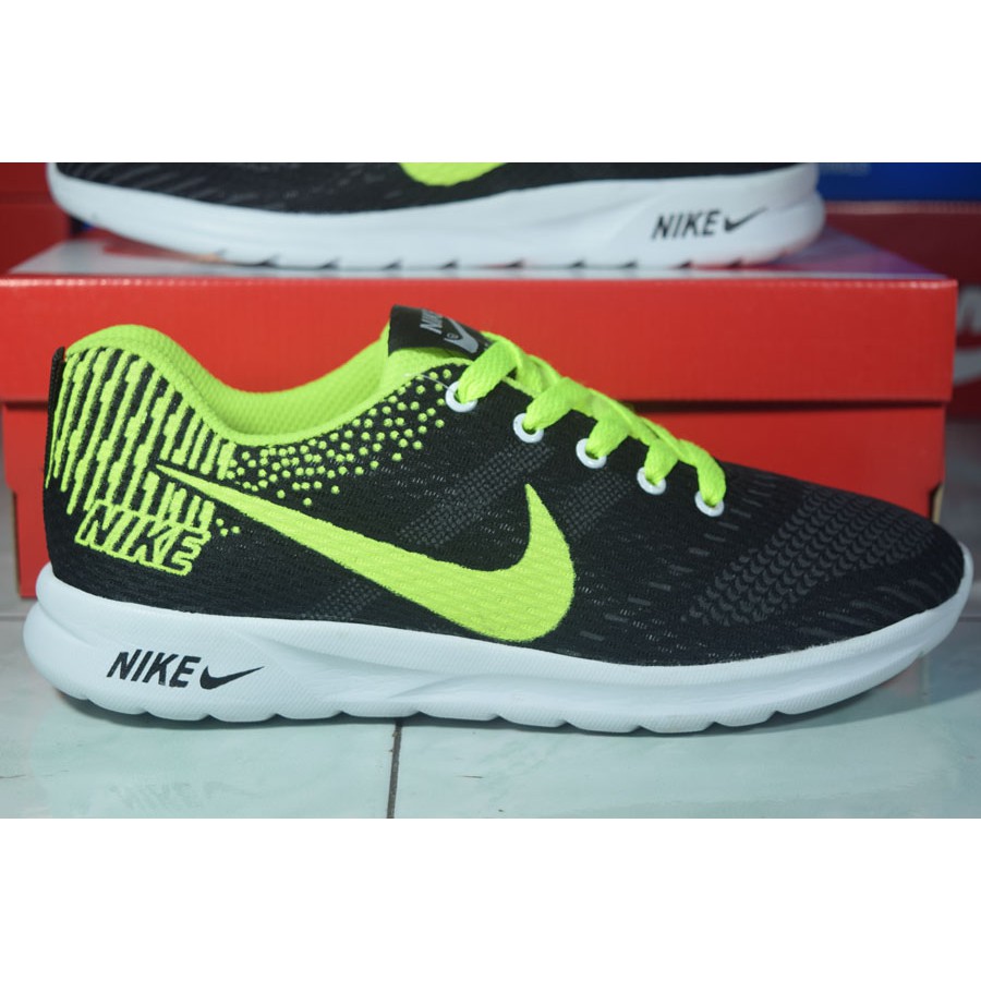 SEPATU NIKE FLYKNIT RUNNING - HIJAU HITAM