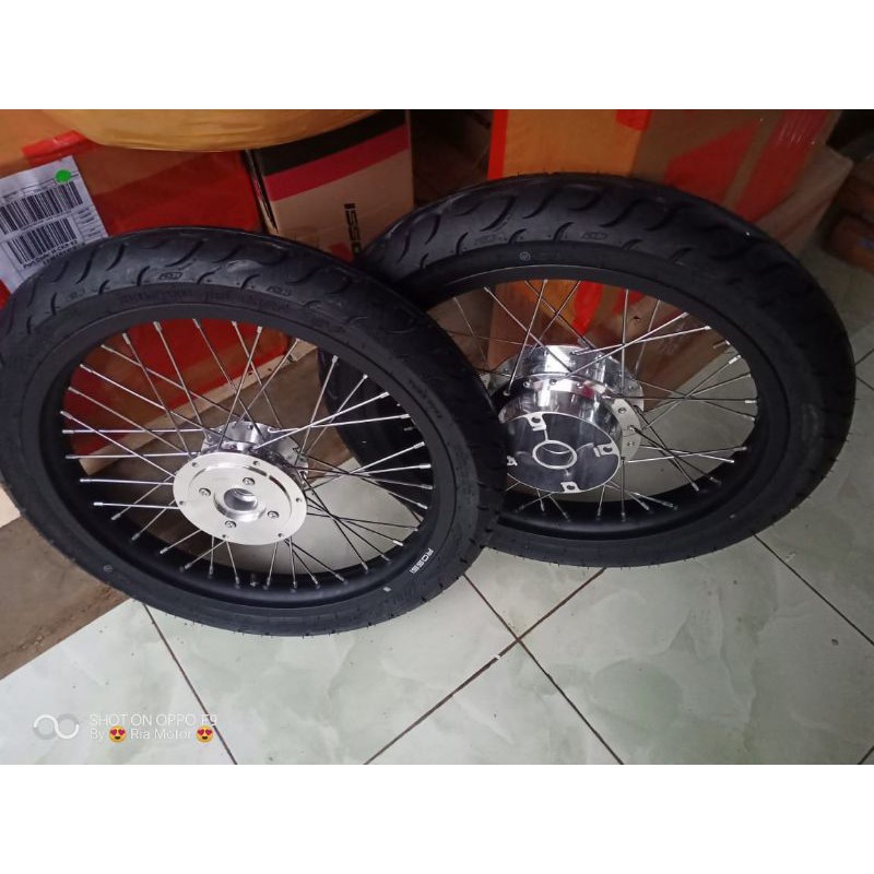 velg paketan cb 150 r old tapak lebar 17x185/160 plus ban fdr