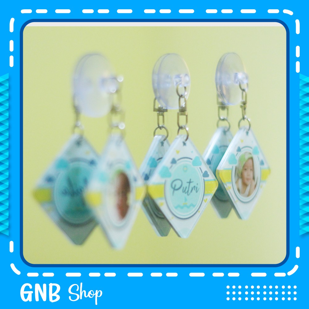 Gantungan Kaca / Tempelan Kaca Akrilik 2 Sisi Timbal Balik Foto Custom Bebas [Bentuk Ketupat]