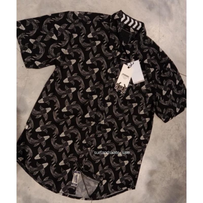 Kemeja Spyderbilt Lengan pendek pria