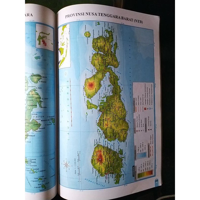 

ATLAS DUNIA BESAR