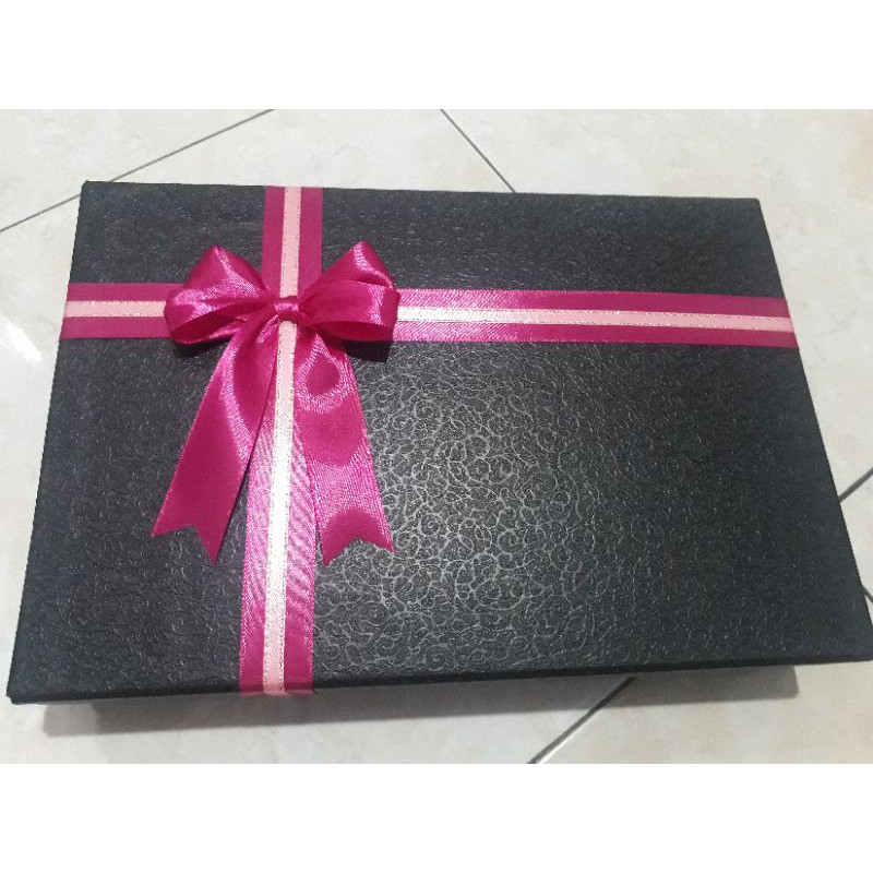 

kotak kado/ box kado/box hempers/box sepatu/ 30x20x7 cm