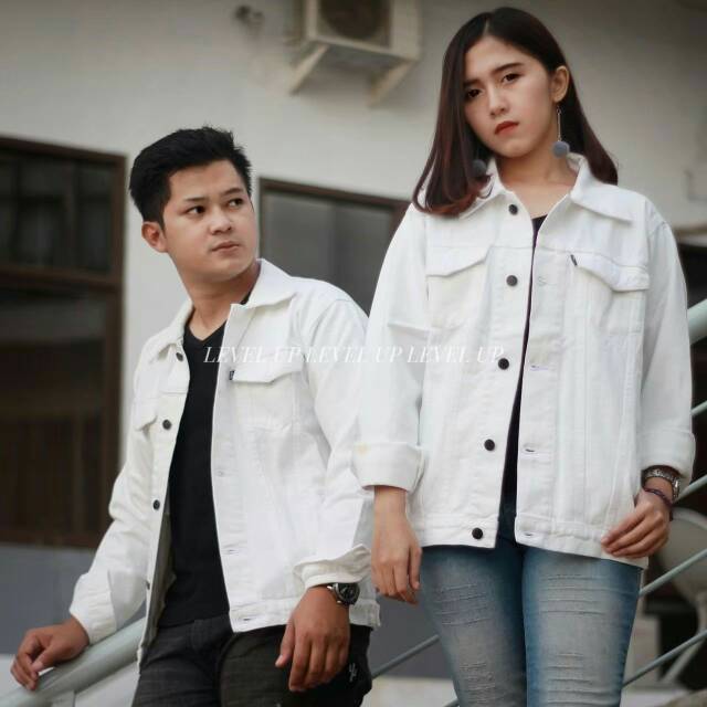 Jaket putih oversize Jaket Wanita Jaket jeans Oversize Jaket putih Jaket jeans warnaPutih JAKETJEANS