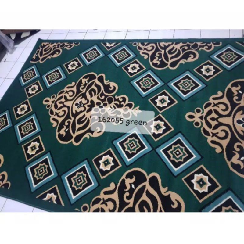 Karpet Permadani Ukuran 310 x 210 cm Moderno HIJAU