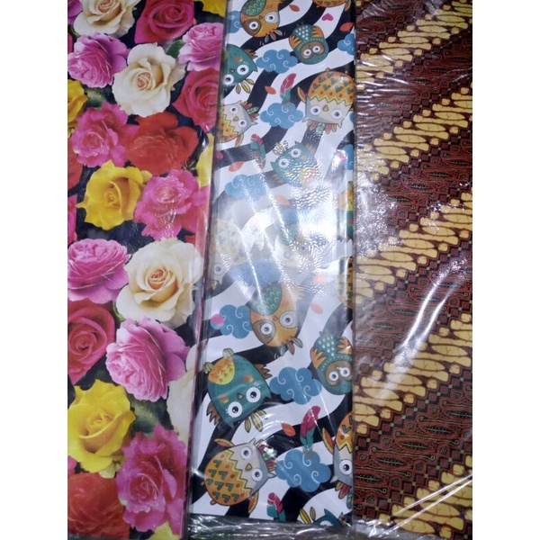 

kertas kado kiky (64 x 48) cm
