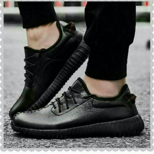 SEPATU KETS WANITA YEEZY FULL HITAM termurah