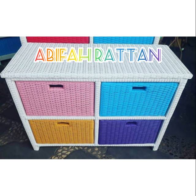 Lemari Rotan Sintetis 4 Laci