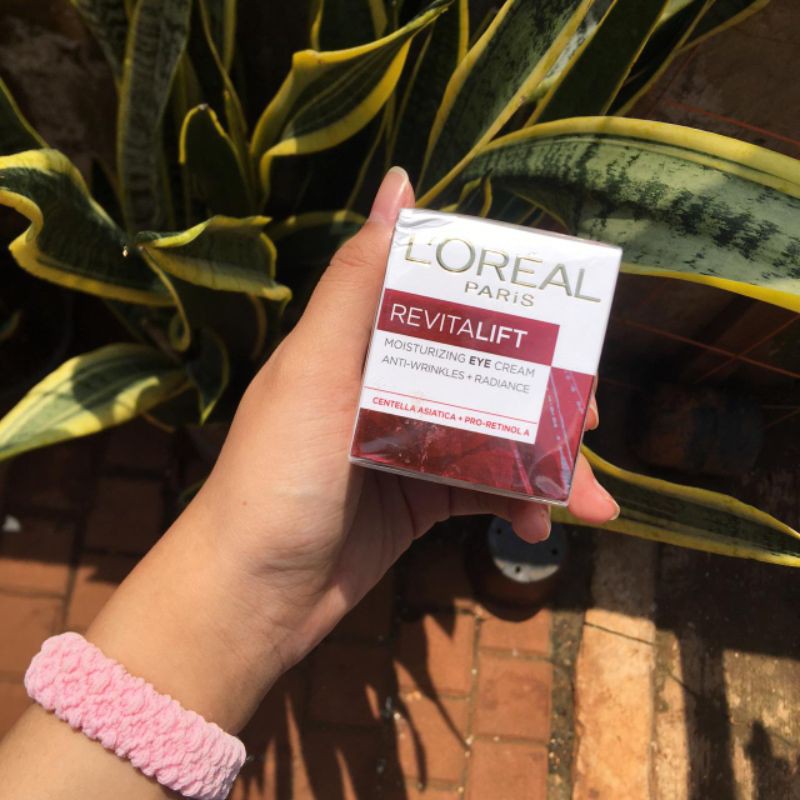 Loreal Revitalift Moisturizing Eye Cream