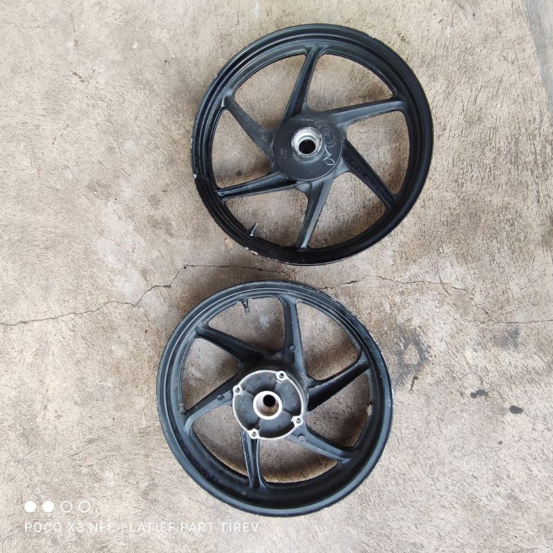 velg enkei cb150 old Megapro mono original copotan