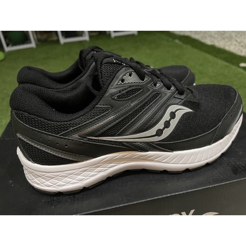 saucony