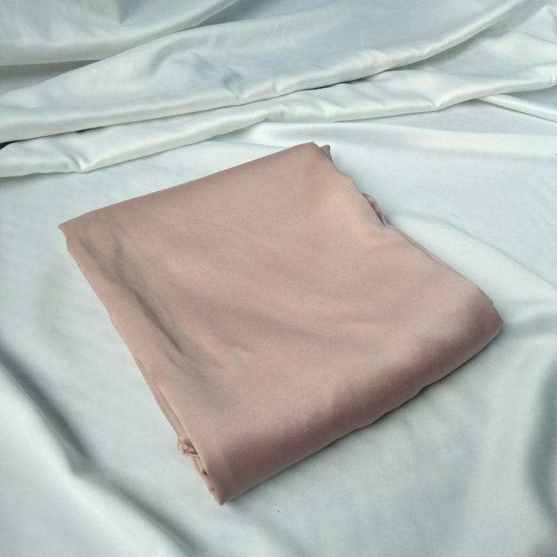 Rok Lilit Polos Satin Silk Premium Wrap skirt  Free ring-Nude (Maxmara)