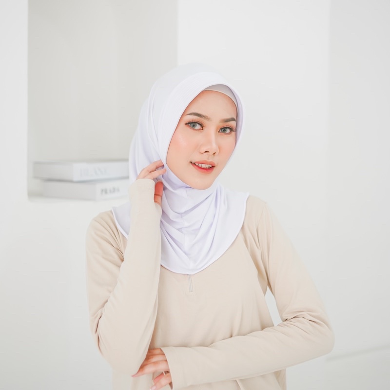 Gianina Hijab Bergo Sport-White