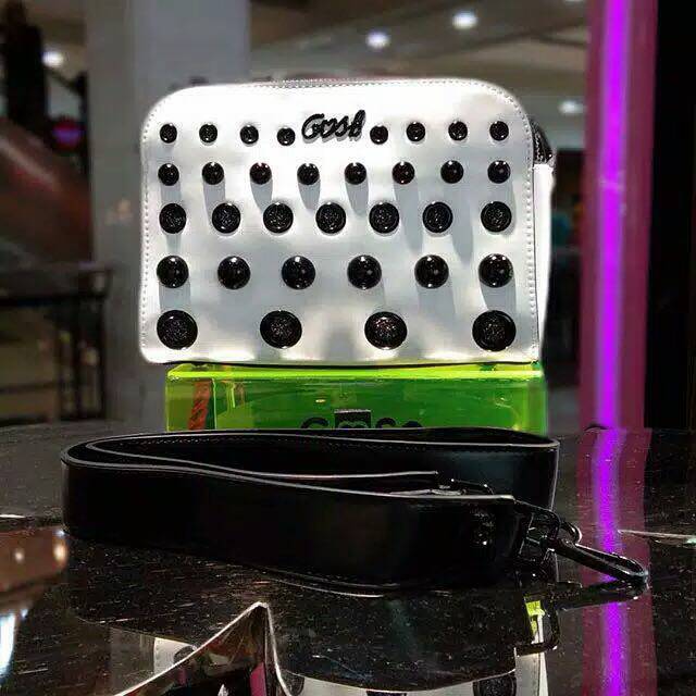 Tas gosh original 100%. Gosh bag clutch. Gosh indonesia