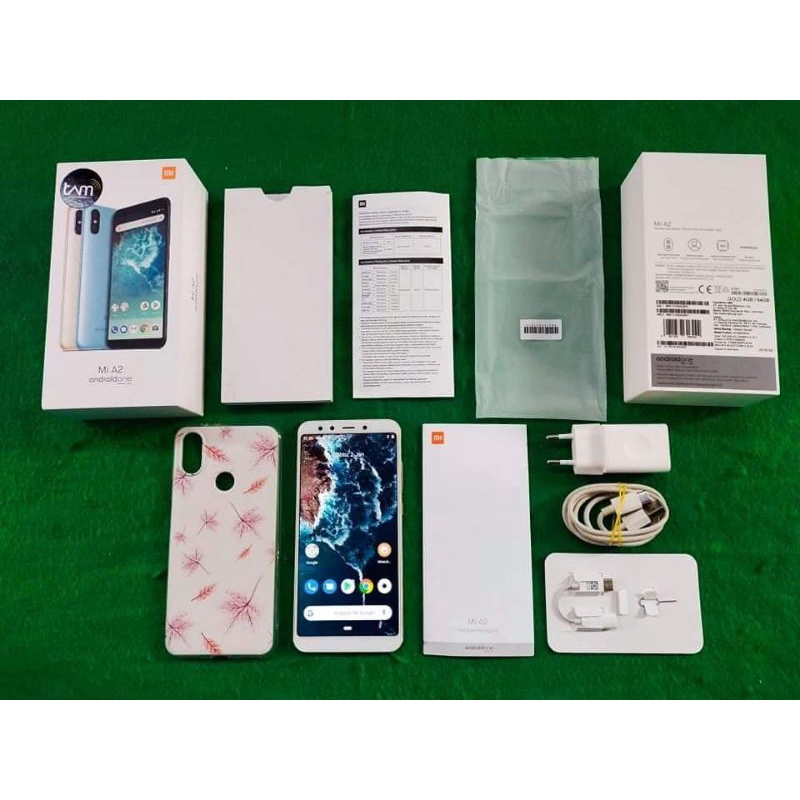 Xiaomi Mi A2 Big 4/64 Gold bekas (second)