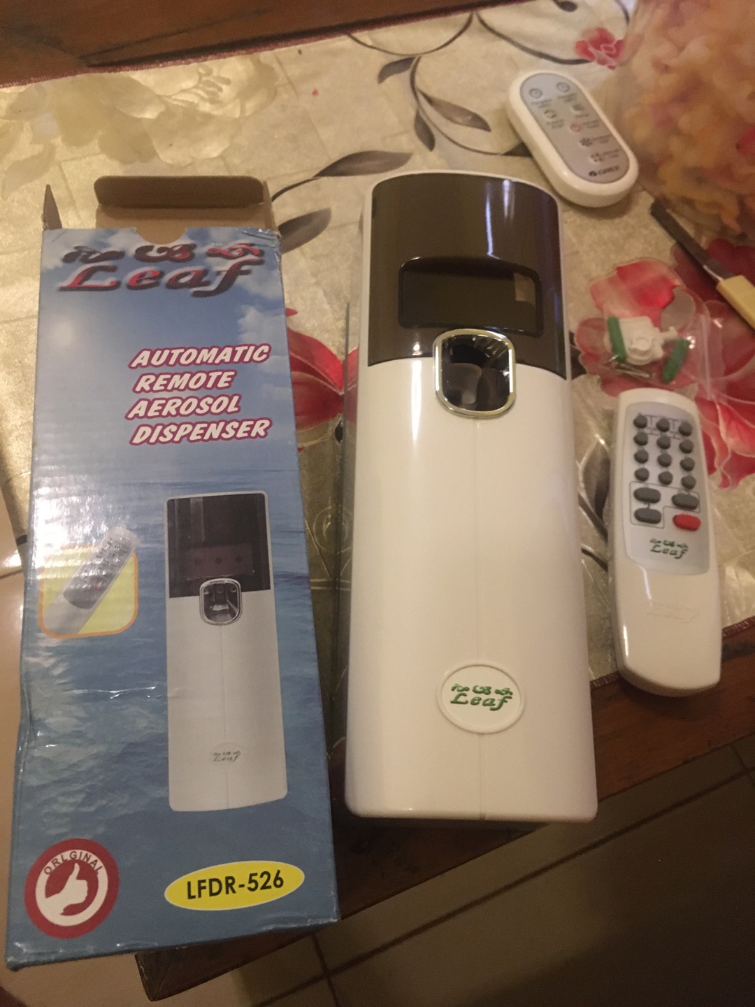 Mesin Alat Pengharum Ruangan Otomatis Dengan Remote 526