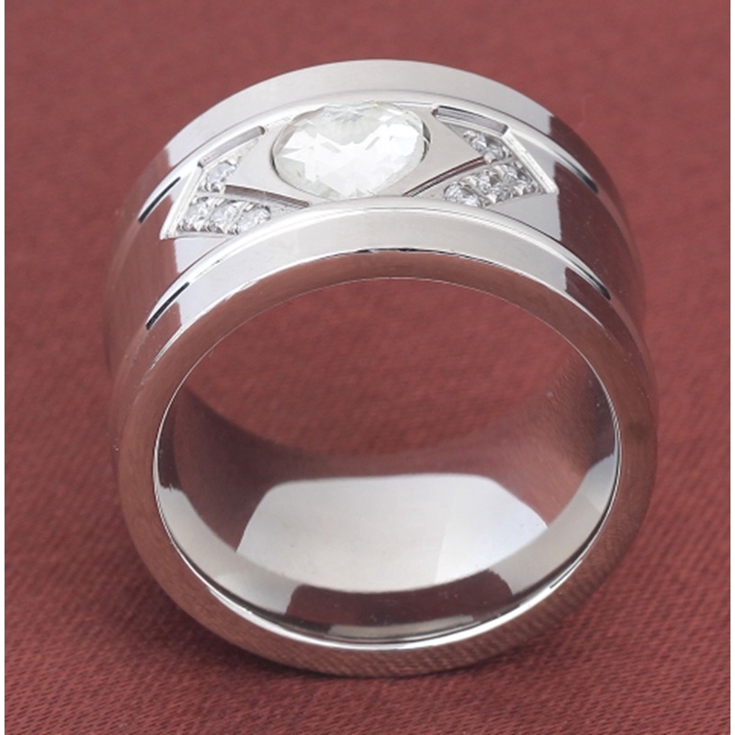 Cincin Nikah Trendy Bahan Stainless Steel 316L Desain Hati Hias Berlian untuk Wanita