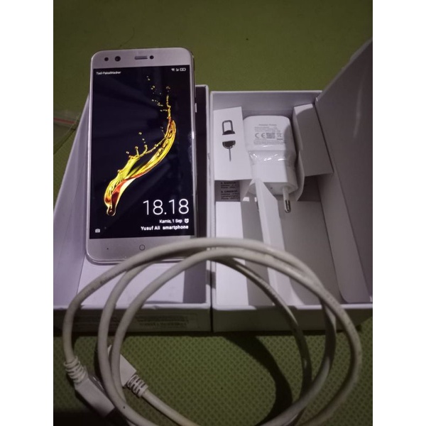 Hp second sharp a click 4/64GB