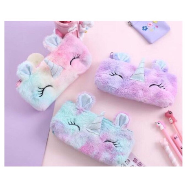 

Soft Pencil Case Bulu-Bulu Unicorn Rainbow