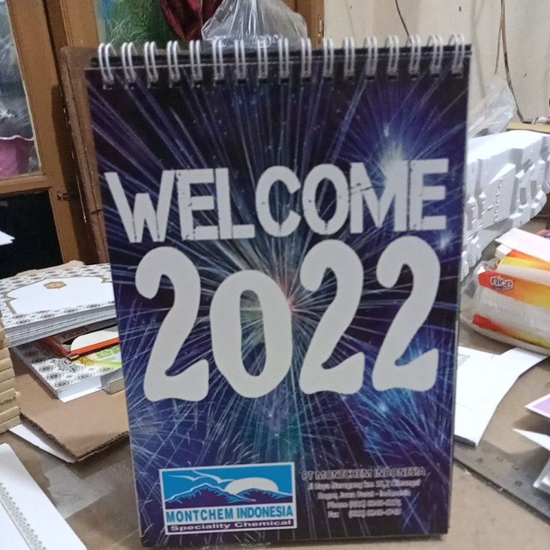 

Kalender meja/duduk