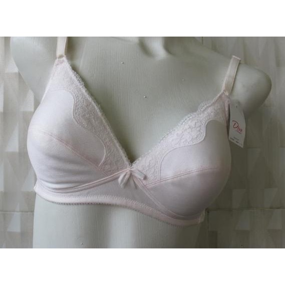TRIUMPH 9521 CRM WIRELESS BRA TANPA KAWAT SIZE 30AB 32B