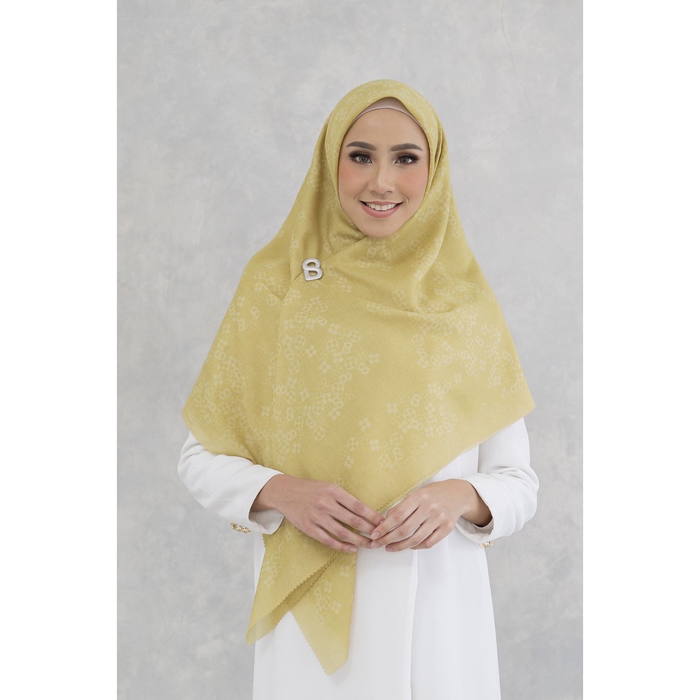 MONOGRAM SCRAMBLE LEMON XL VOAL SQUARE