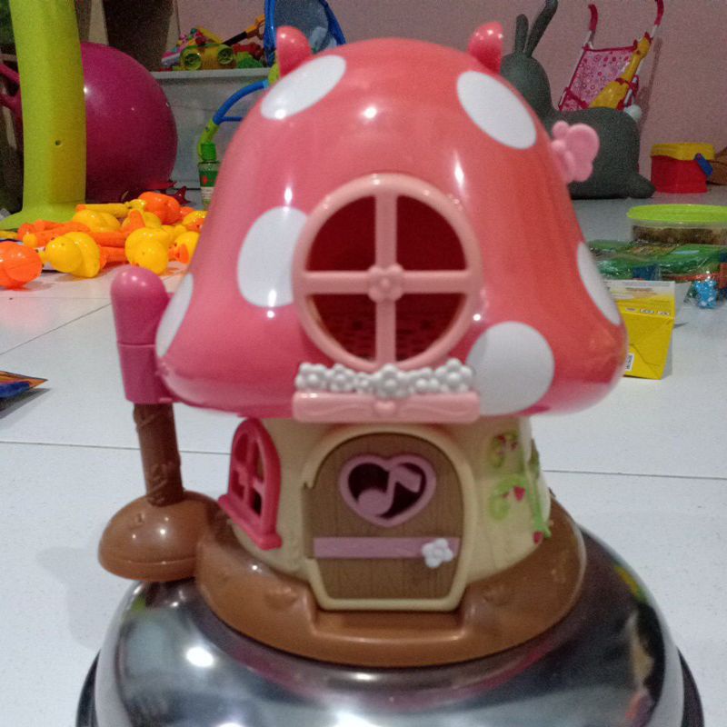 Preloved sanrio rumah Hello Kitty