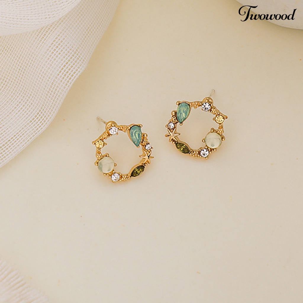 Twowood 1 Pair Alloy Studs Earrings Exquisite Geometric Rhinestone Wreath Piercing Ear Studs for Daily Life