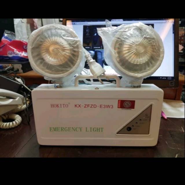 LED EMERGENCY HOKITO MATA KUCING Lampu emergency merk Hokito 
LED Emergency Lamp