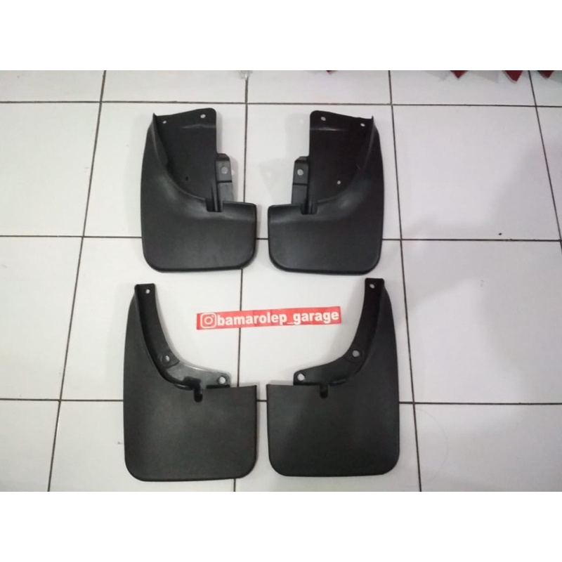 mud guard kepet roda kijang kapsul