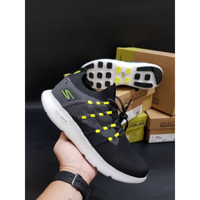 Sepatu Skechers Sketcher Skecher Go Run 7 Man + Lengkap Box