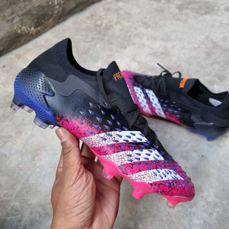 Sepatu Bola Adidas Predator Freak 1 Black Pink Fg