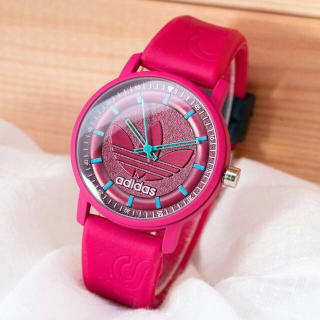 Jam tangan Adidas