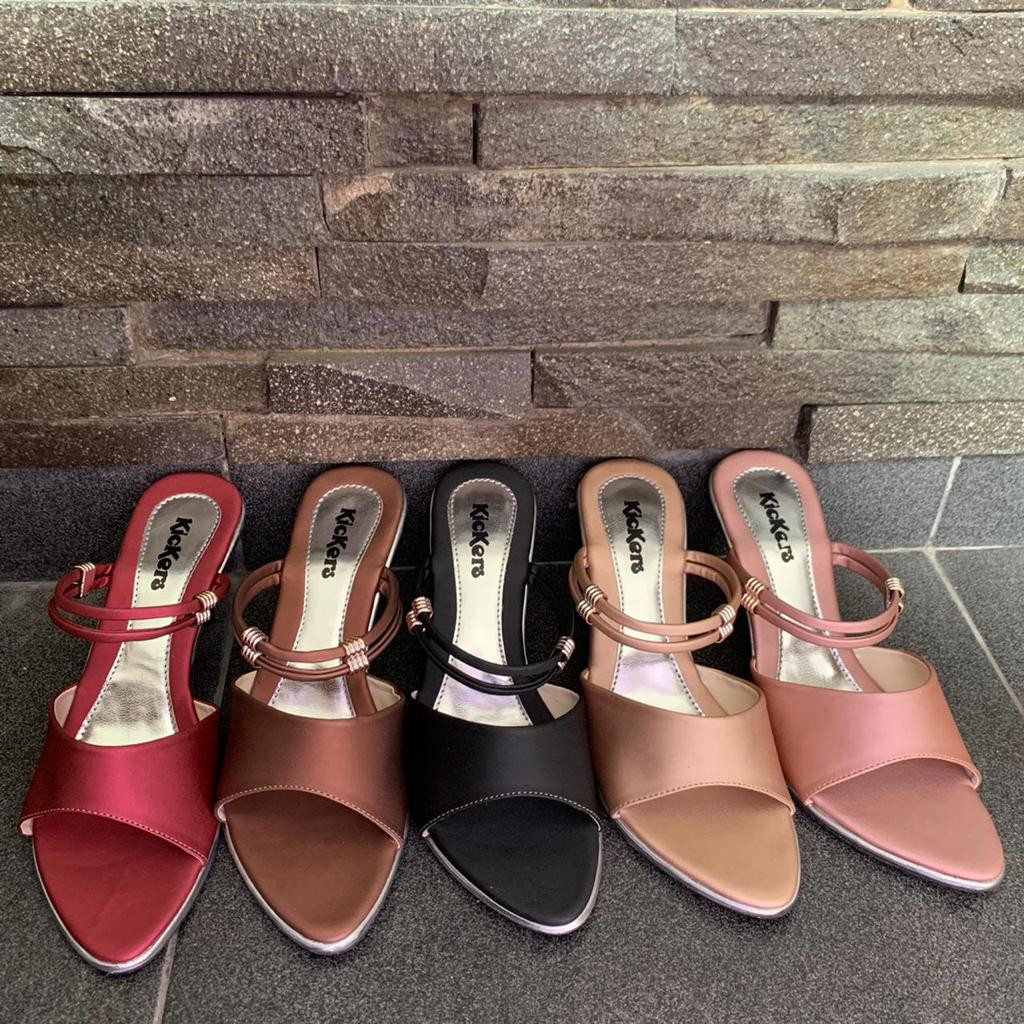 PUTRI HEELS 2 HIGH HEELS SANDAL SENDAL SLOP CEWEK WANITA LARIS MURAH SEMIGLOW POLOS SANDAL HIGH HEELS WANITA GLITER 5cm HAK LANCIP TERBARU KEKINIAN SENDAL HELS PUMP PEREMPUAN DEWASA SLOP MEWAH ELEGAN TERBARU