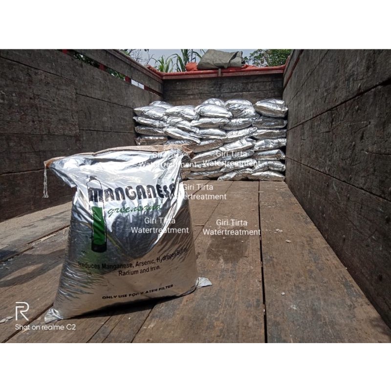 Giri Tirta - Pasir Aktif Manganese Greensand Silver 1 Zak 25 Kg Mengurangi Zat Besi, Mangan dan Hidrogen Sulfida di Air