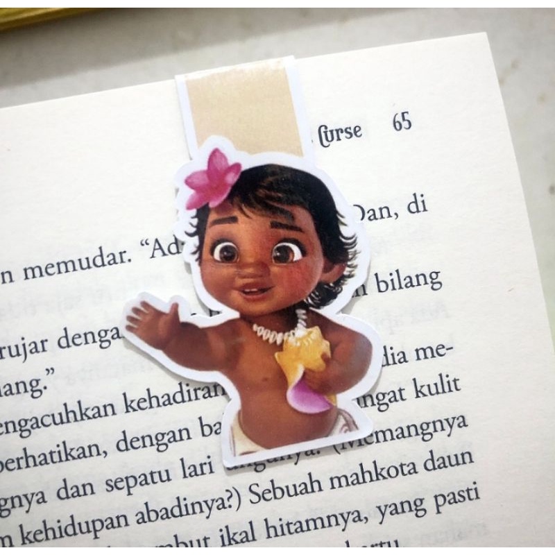 

Magnetic bookmark MOANA series