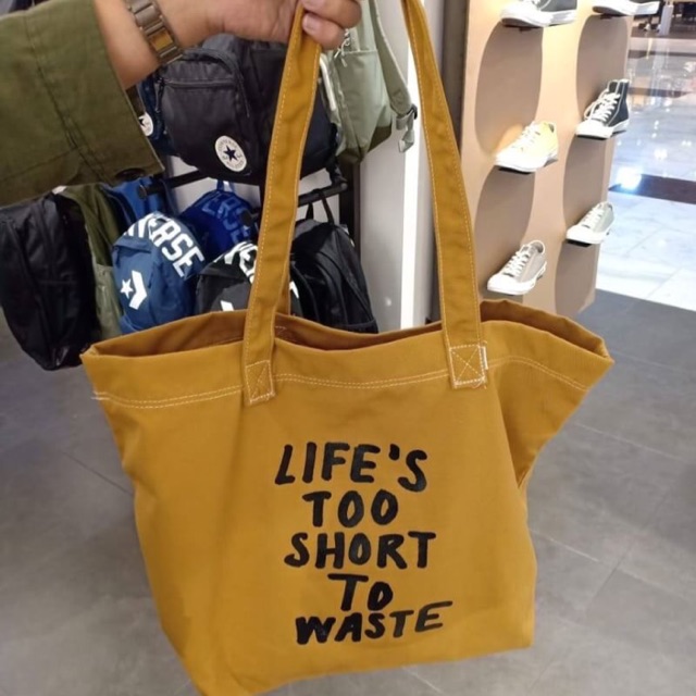 tote bag converse