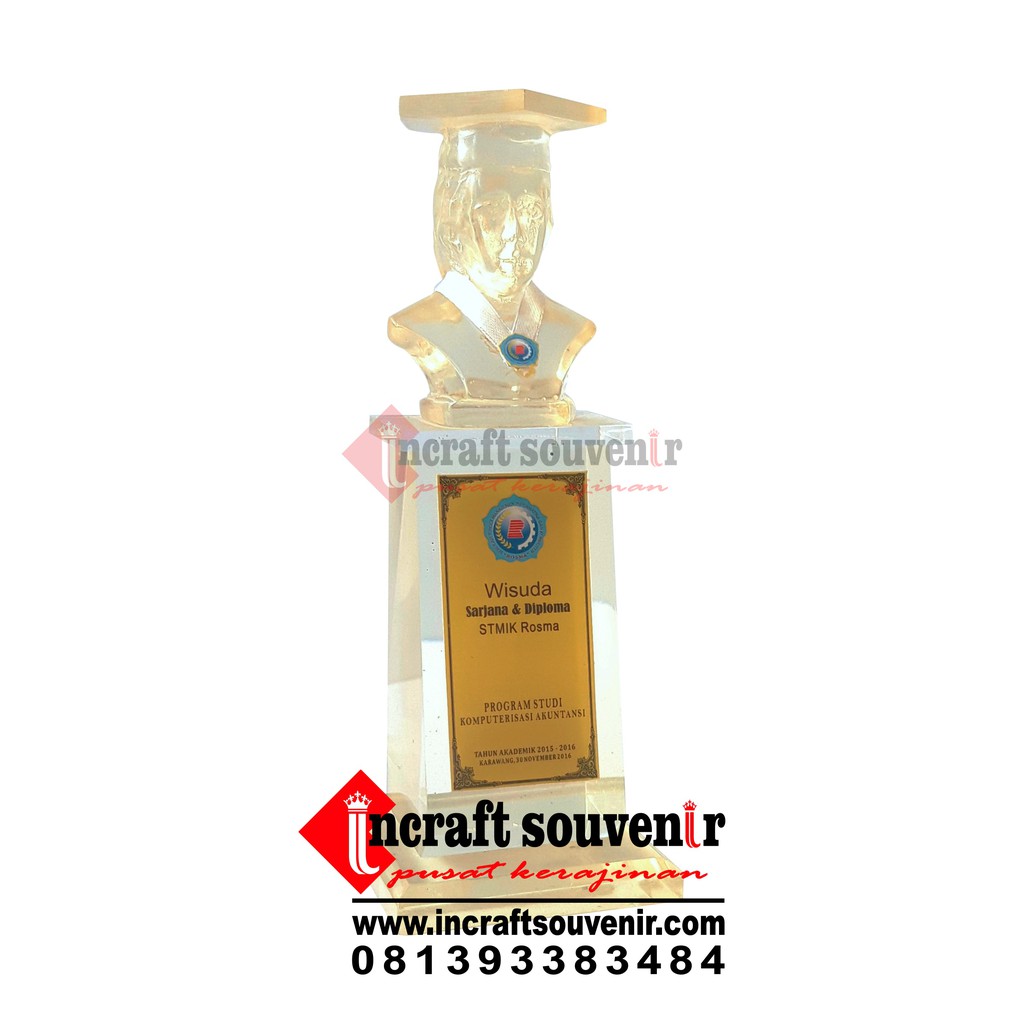 Plakat Souvenir Patung Wisuda Resin PW11