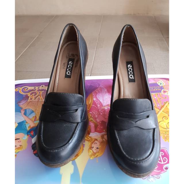 Sepatu high heels Ecco original | Shopee Indonesia