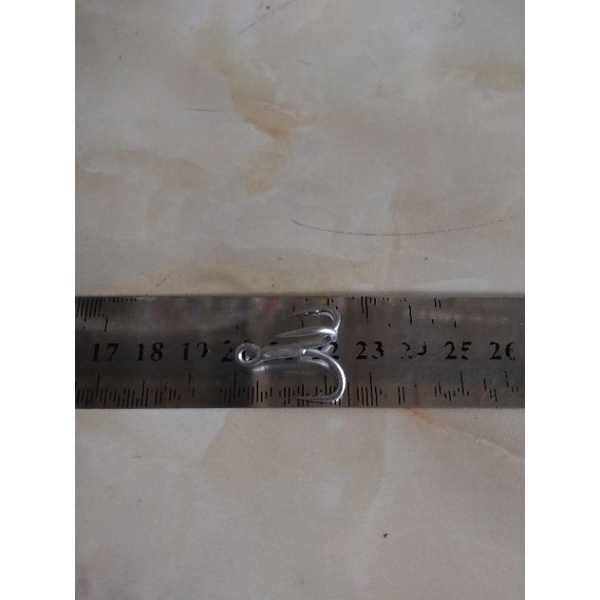 treble hook strong x4 no.4