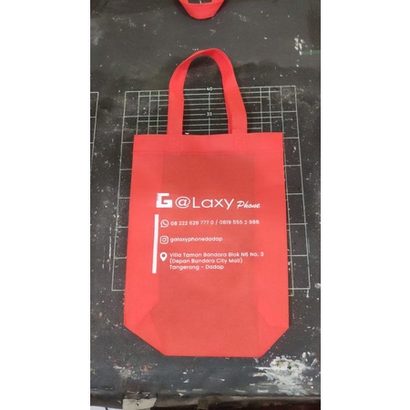 

Tas Kain Spunbond/Tas Berkat Hajatan/Goodie Bag Lipat samping ukuran 25x35x10 free desain