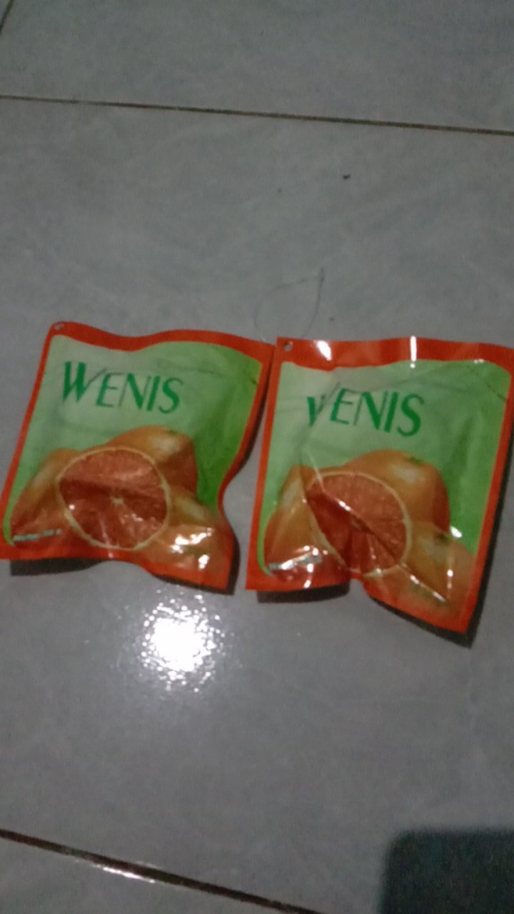 Pengharum Ruangan Wenis