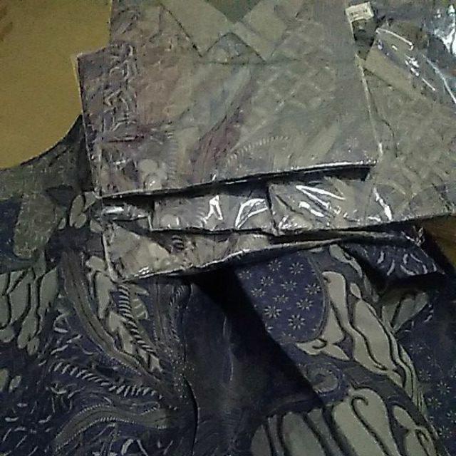 Batik Pria Lengan Panjang Peksi Biru Navy Full Furing Reguler Fit Batik Pria Solo