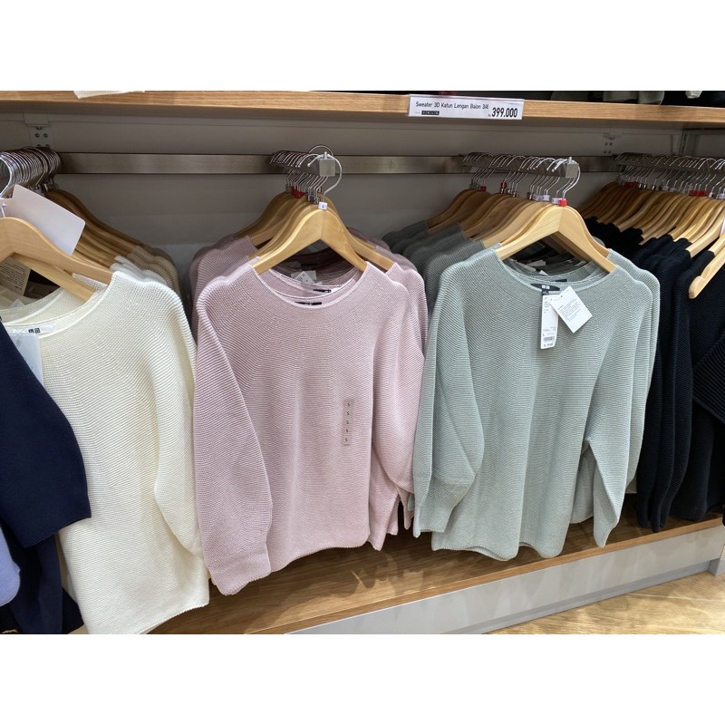 Uniqlo - Sweater 3D Katun Lengan Balon