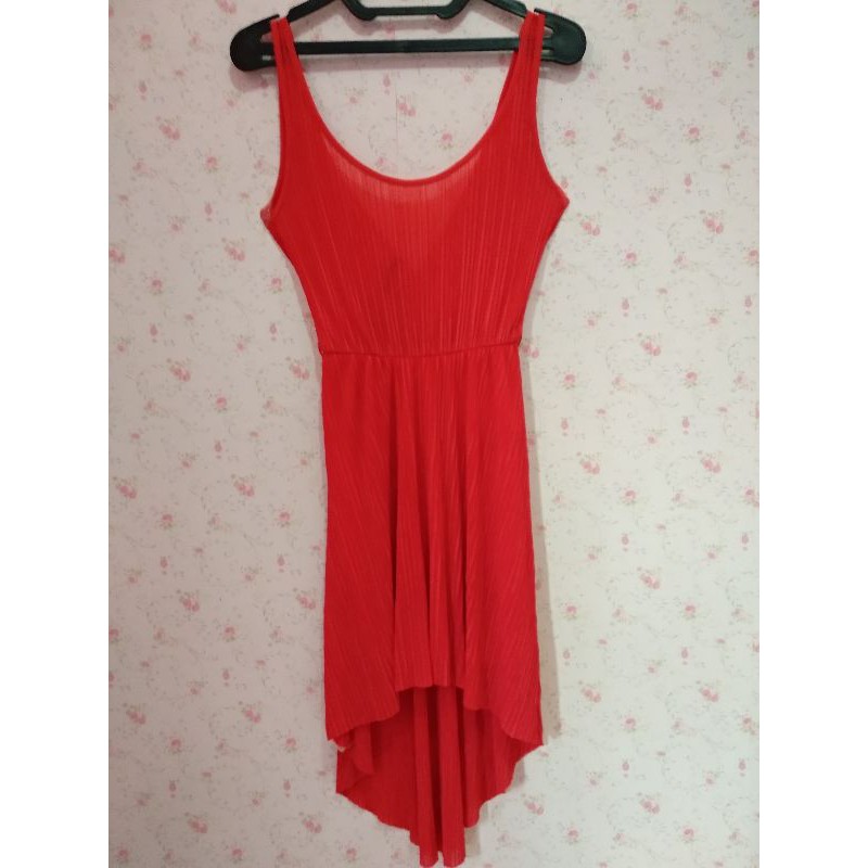 Dress Preloved Merah Stradivarius