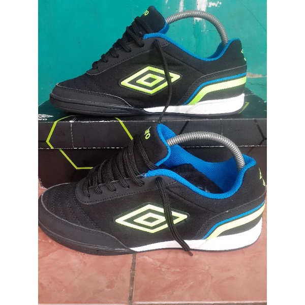 UMBRO FUTSAL STREET V (SECOND)