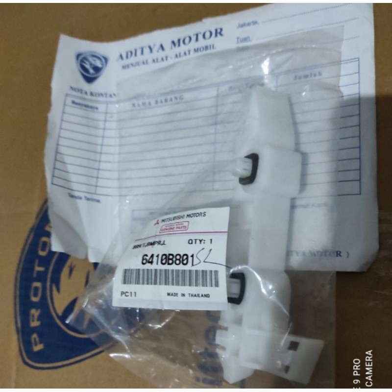 breket bumper/ bemper belakang kiri mirage 2012 up ORIGINAL RESMI MITSUBISHI 100%