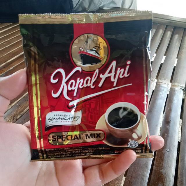 

Kopi Kapal Api per10 pcs