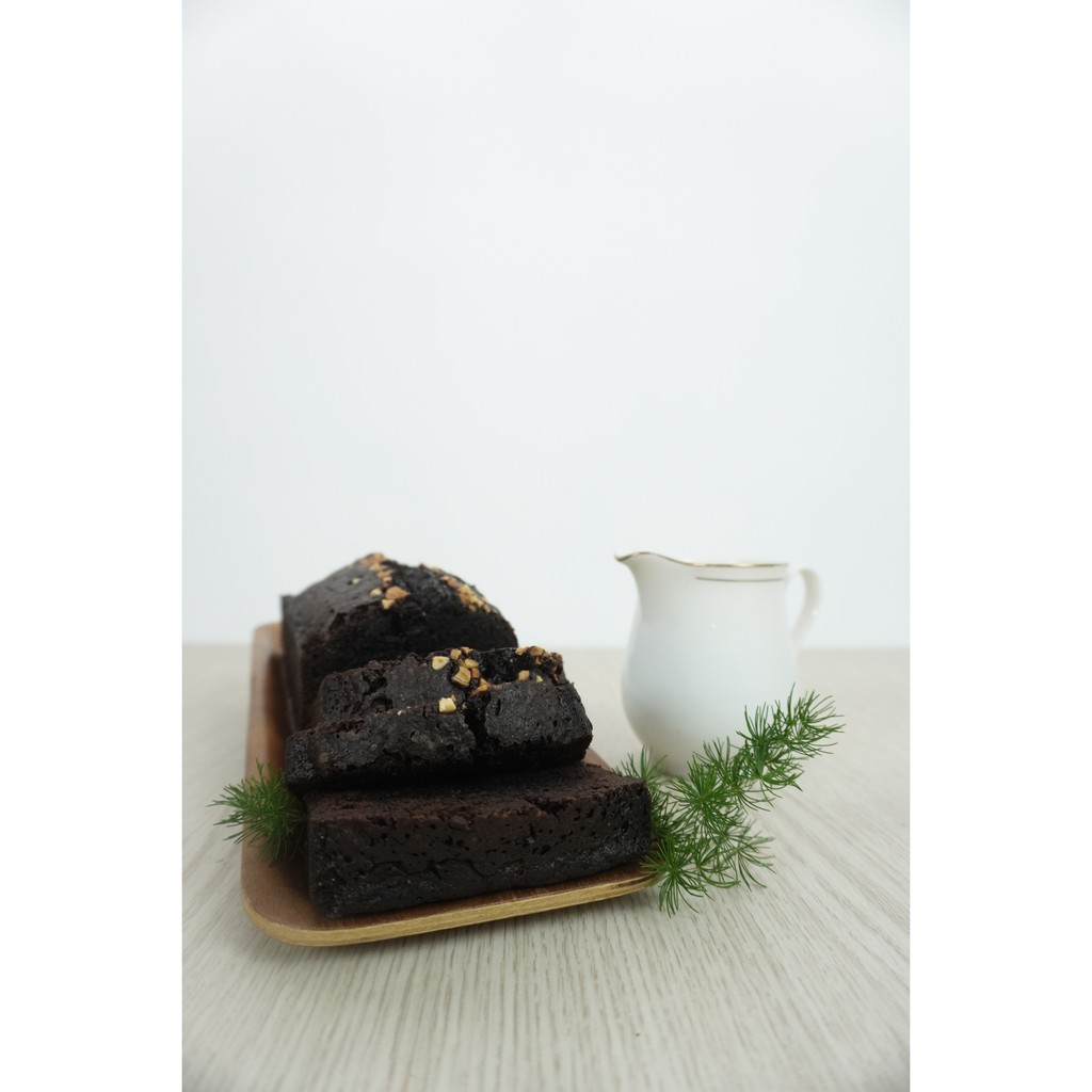 

ANEKA BOGA BROWNIES by Moomoo