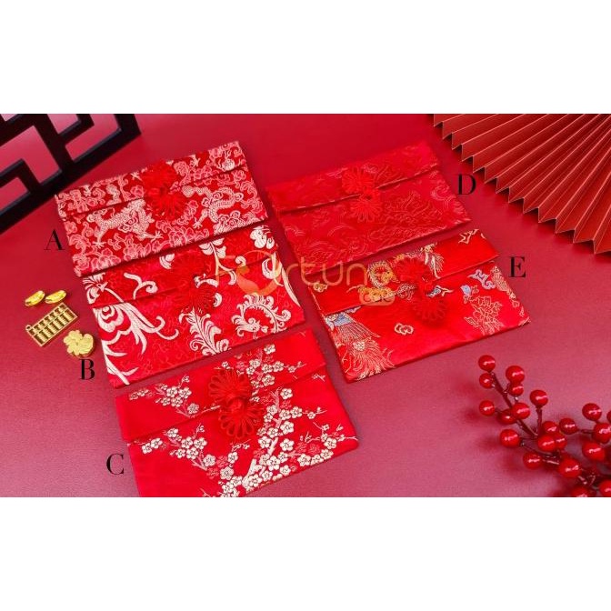 

BISA BAYAR DITEMPAT Angpao Imlek Sangjit Kain Premium Merah Kancing Bunga TERMURAH Kode 1372