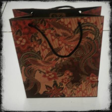 

✨ BISA COD ✨ Paper Bag Batik / Tas Kertas Batik Besar isi @12pcs
